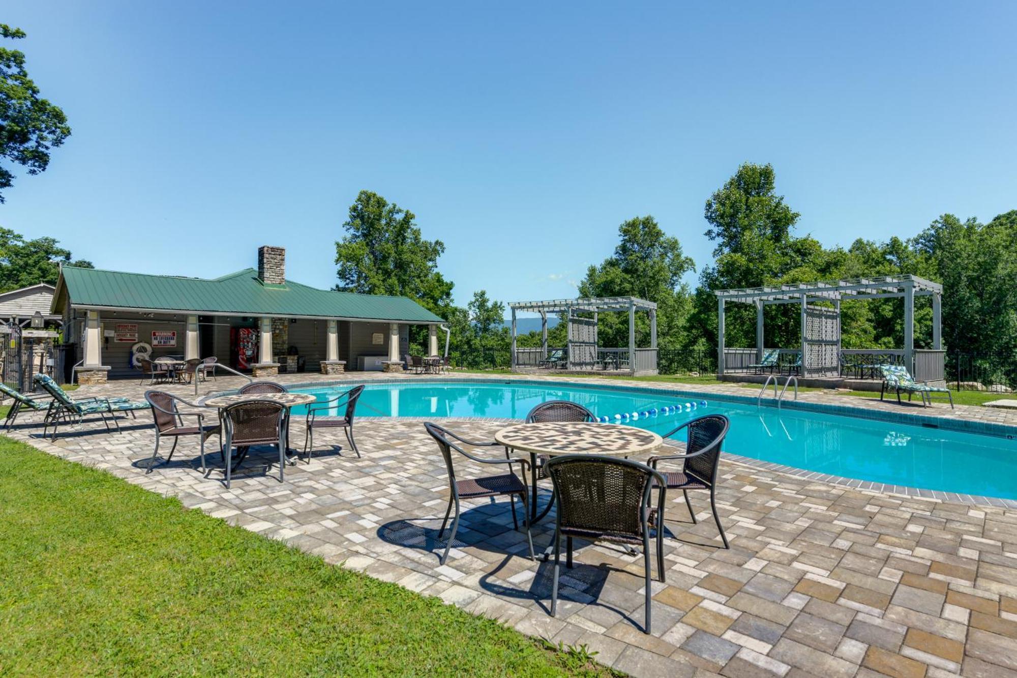 Bryson City Vacation Rental With Pool And Hot Tub! Exterior photo