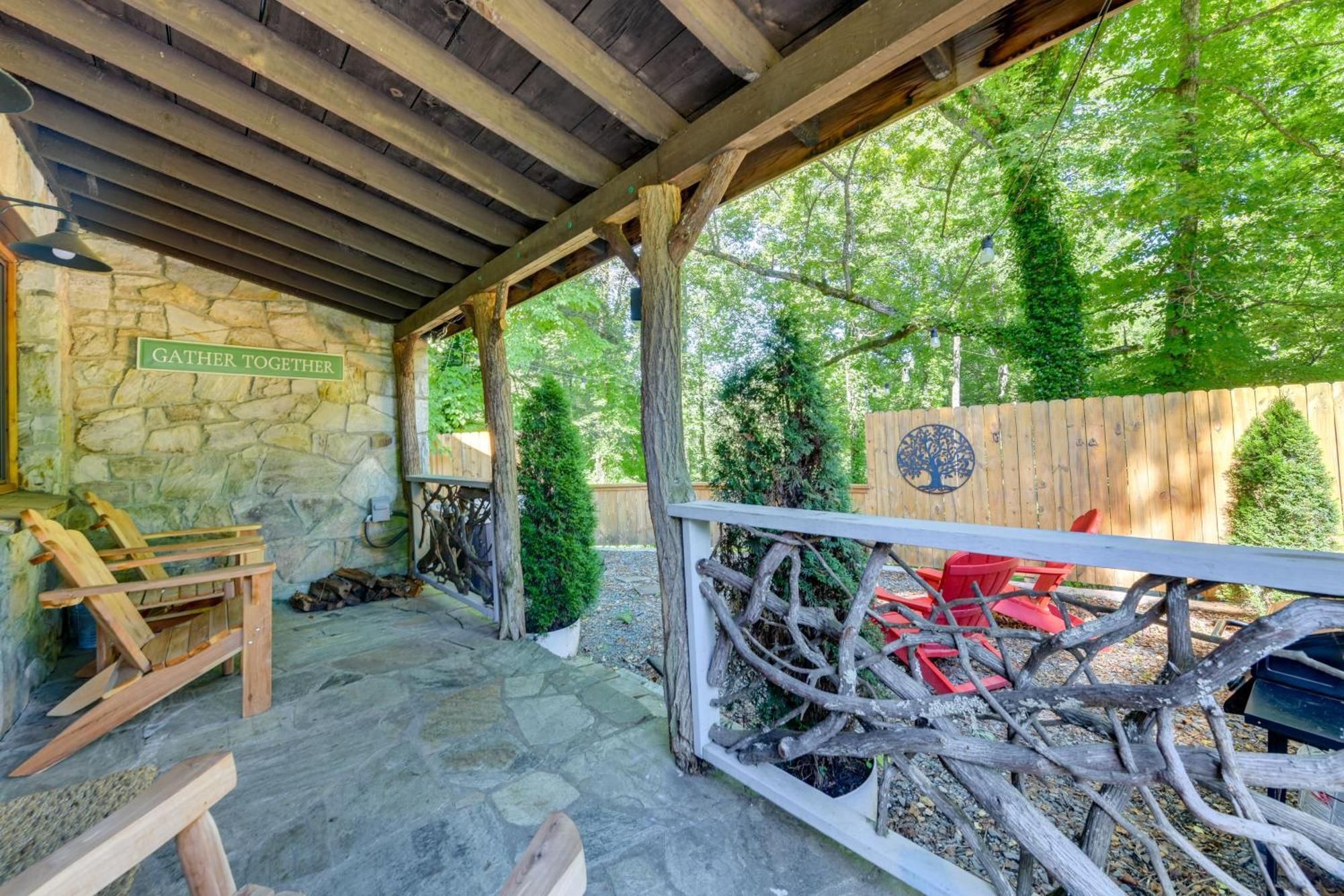 Bryson City Vacation Rental With Pool And Hot Tub! Exterior photo