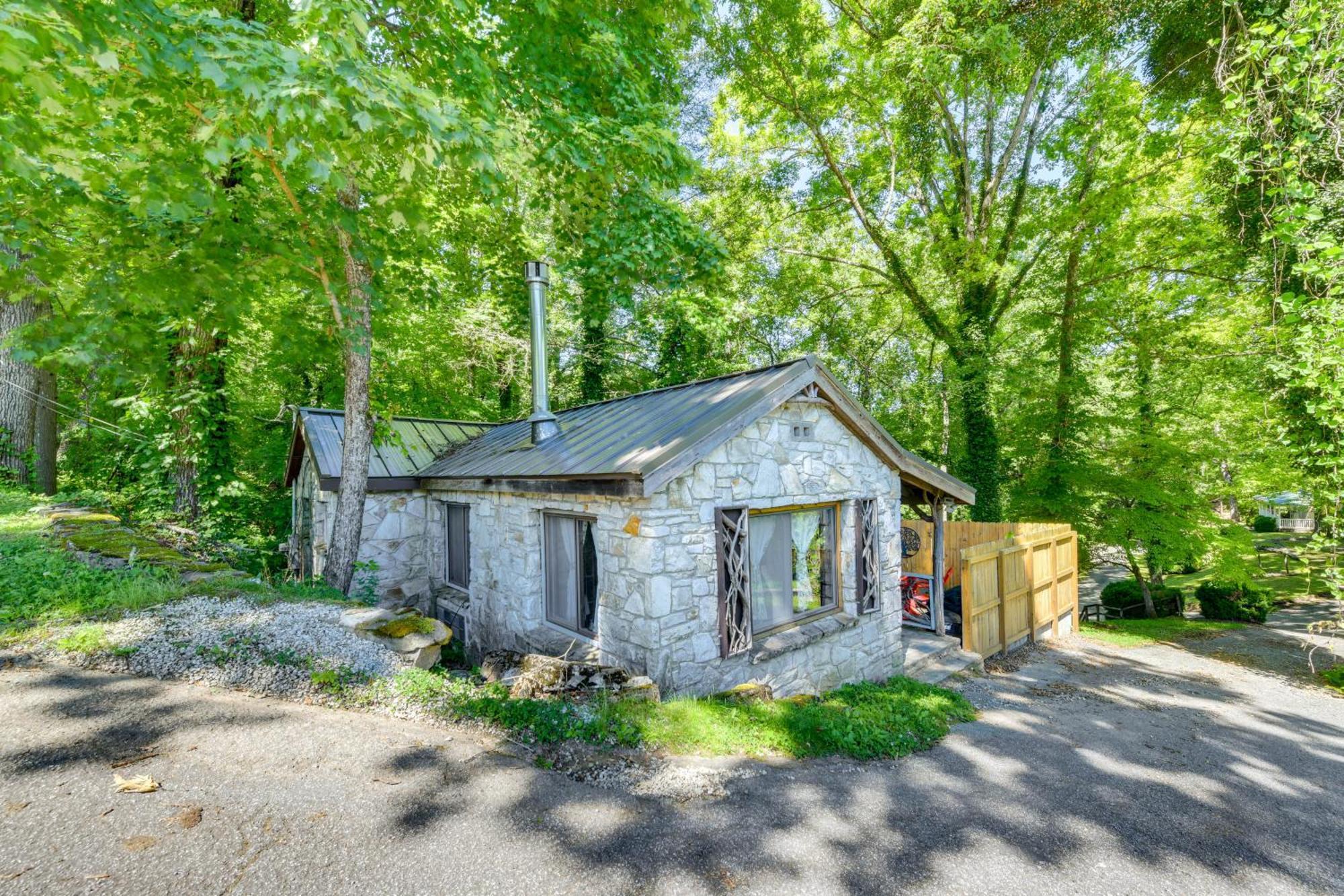Bryson City Vacation Rental With Pool And Hot Tub! Exterior photo