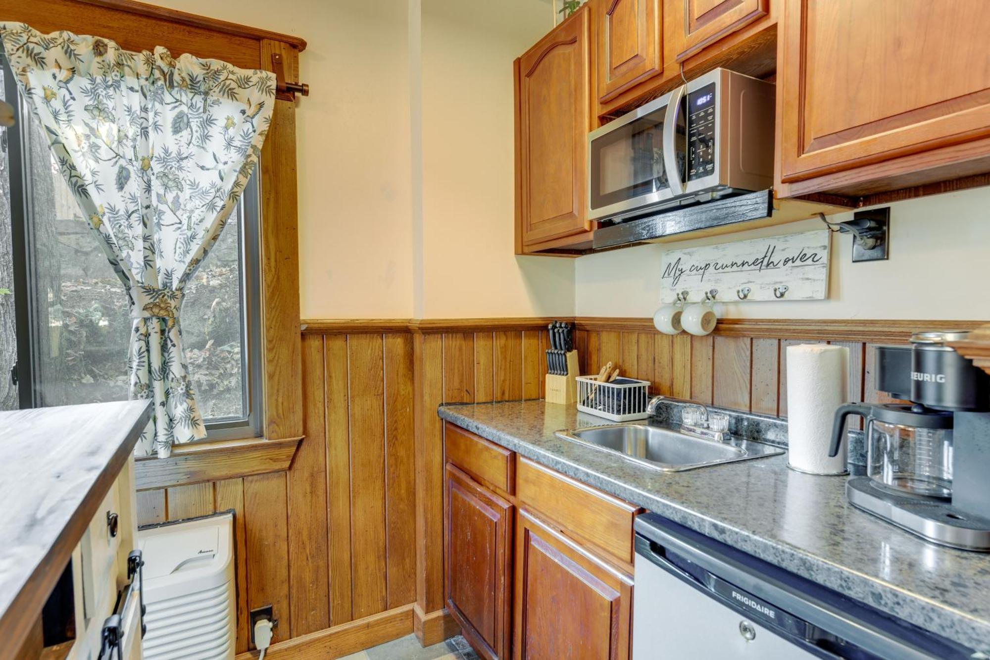 Bryson City Vacation Rental With Pool And Hot Tub! Exterior photo