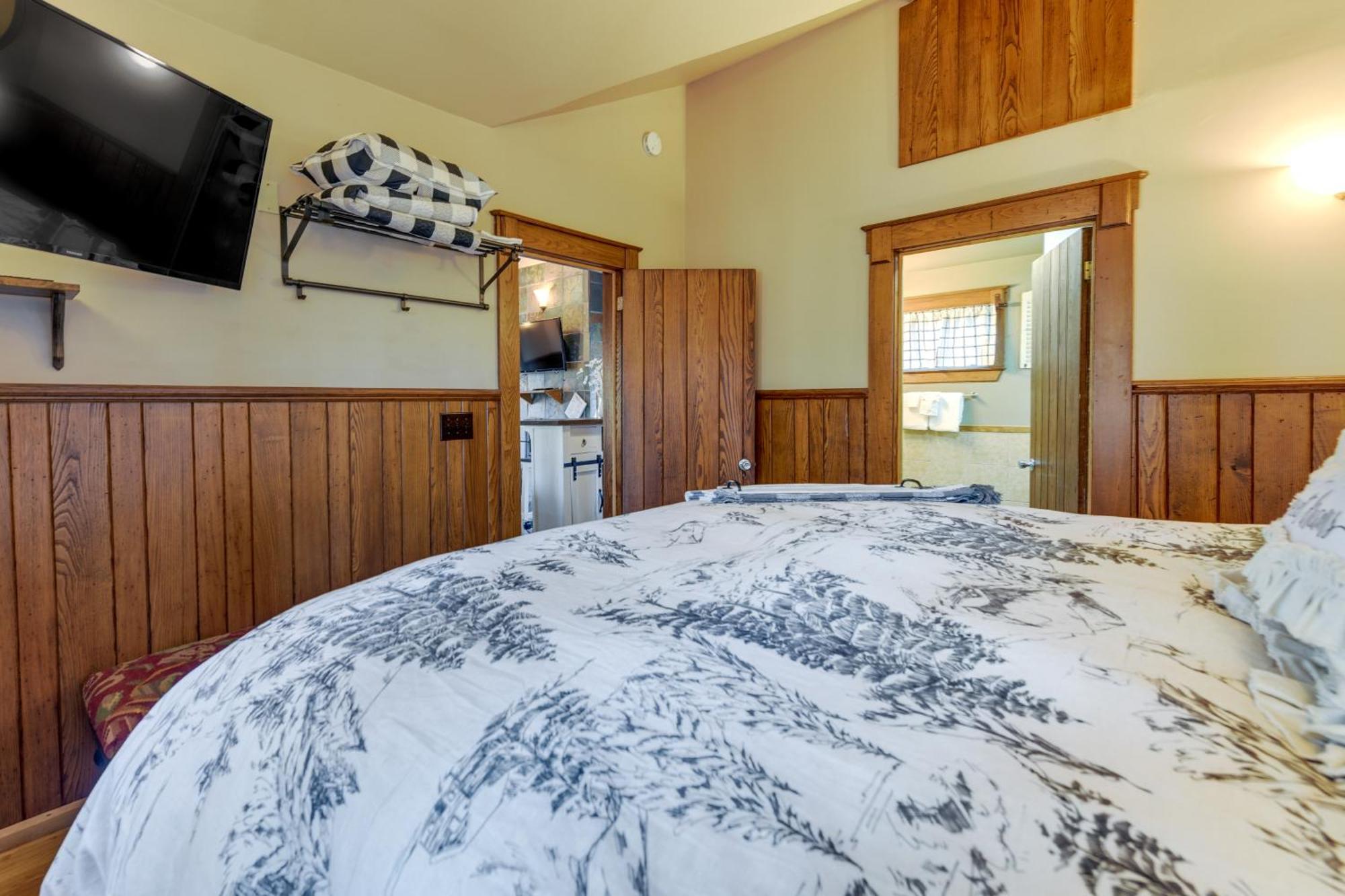 Bryson City Vacation Rental With Pool And Hot Tub! Exterior photo